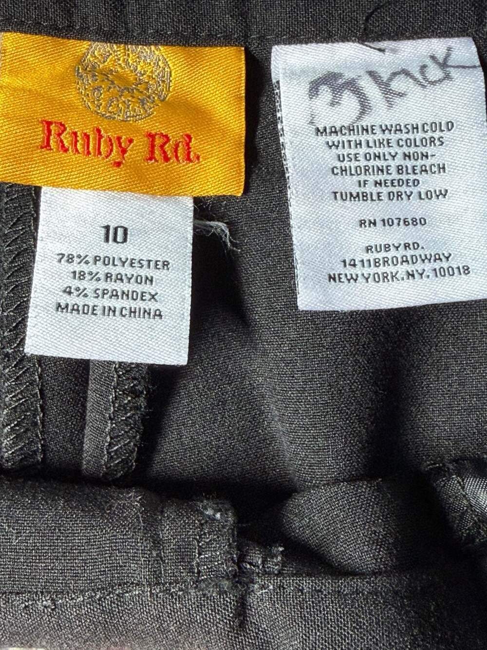 Ruby Rd. Women's Black Dress Pants Size 10
B125JC - Picture 3 of 3
